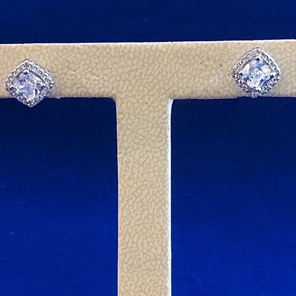 earrings - Picture 1 of 1